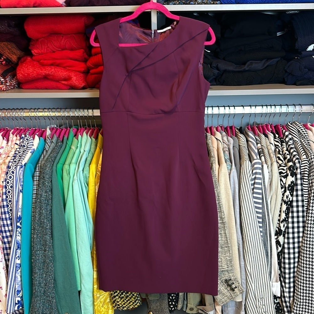Tahari magenta sleeveless scoop neck dress size 6